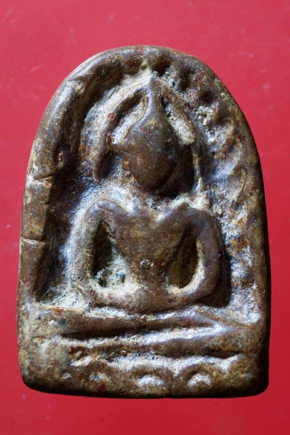 พระซุ้มกอพิมพ์ใหญ่มีลายกนก